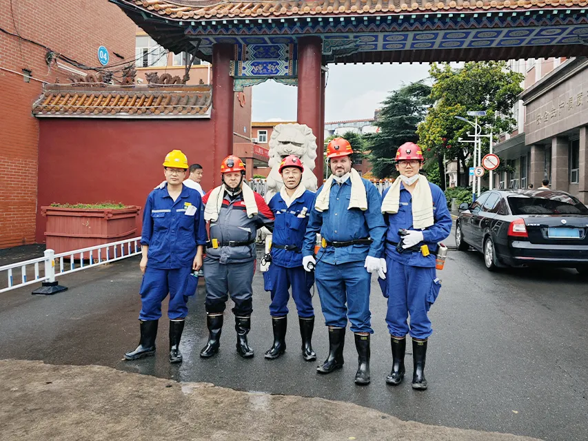 Russian Clients Visit Weishi Heavy Industry